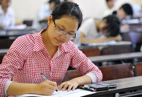 Điểm sàn 13-14, nửa triệu thí sinh trượt đại học